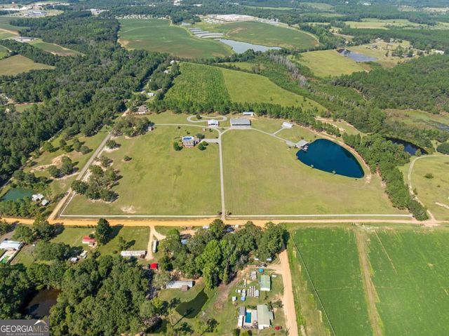 375 Dasher Street, Lyons, GA 30436
