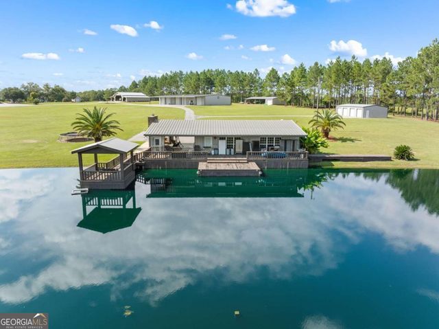 375 Dasher Street, Lyons, GA 30436