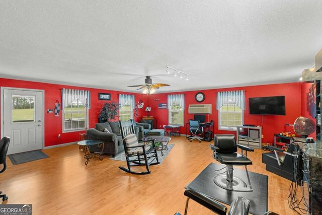 375 Dasher Street, Lyons, GA 30436