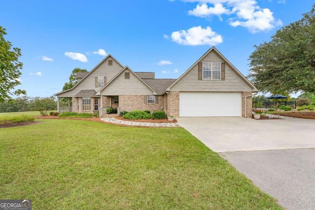 375 Dasher Street, Lyons, GA 30436