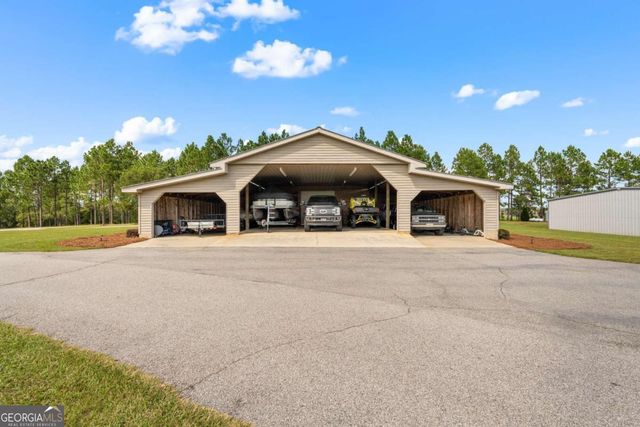 375 Dasher Street, Lyons, GA 30436