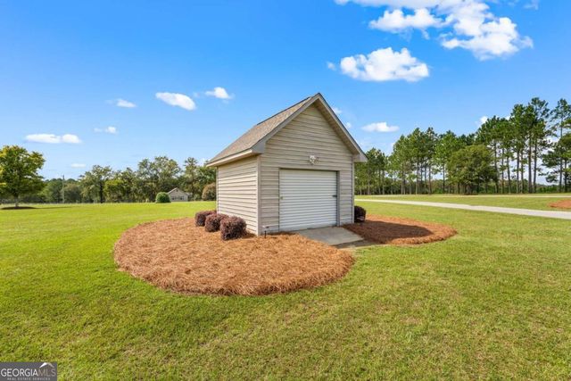 375 Dasher Street, Lyons, GA 30436