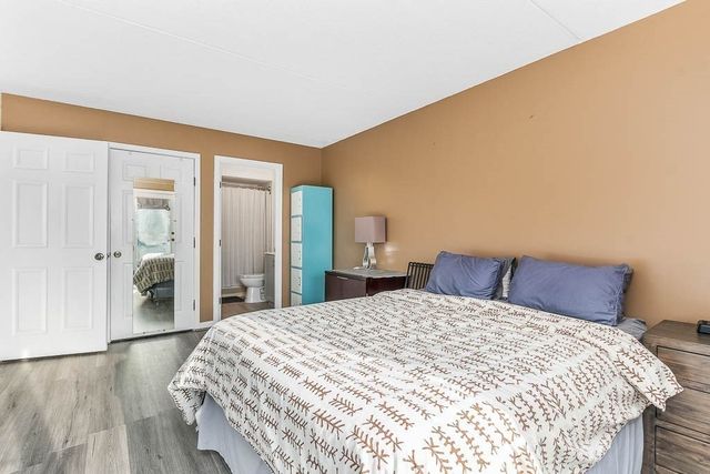 4975 Washington 306, Boston, MA 02132