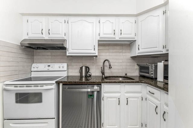 4975 Washington 306, Boston, MA 02132