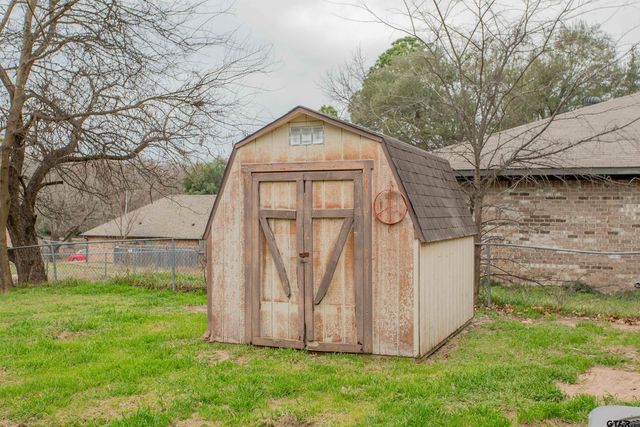 308 Crosby, Lindale, TX 75771