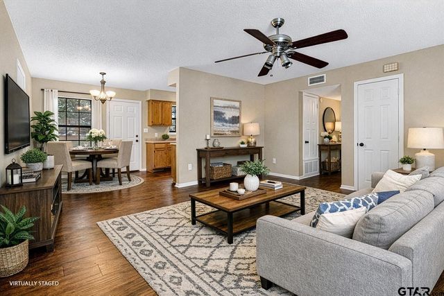 308 Crosby, Lindale, TX 75771