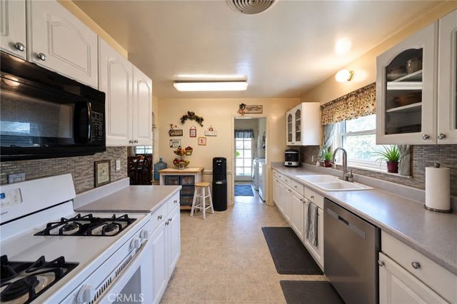 2989 Ladera Road, San Bernardino, CA 92405