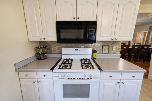 2989 Ladera Road, San Bernardino, CA 92405