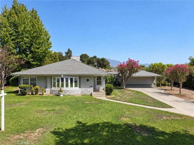 2989 Ladera Road, San Bernardino, CA 92405