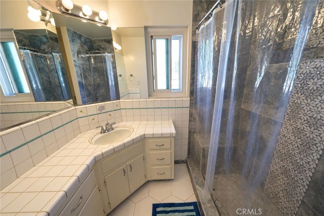 2989 Ladera Road, San Bernardino, CA 92405