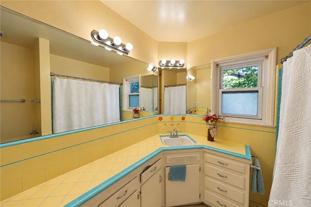 2989 Ladera Road, San Bernardino, CA 92405