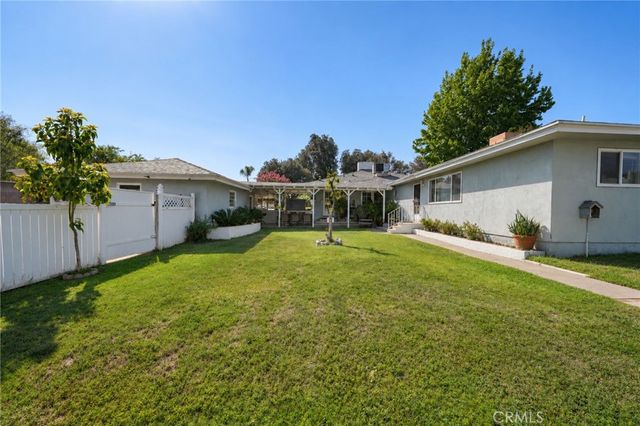 2989 Ladera Road, San Bernardino, CA 92405