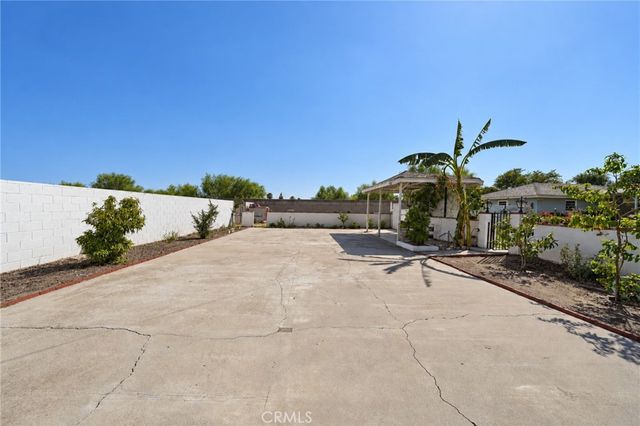 2989 Ladera Road, San Bernardino, CA 92405