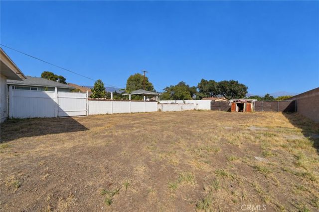 2989 Ladera Road, San Bernardino, CA 92405