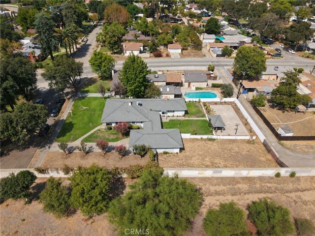 2989 Ladera Road, San Bernardino, CA 92405