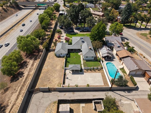 2989 Ladera Road, San Bernardino, CA 92405