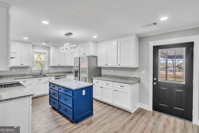 725 Arrowhead Road, Dublin, GA 31021