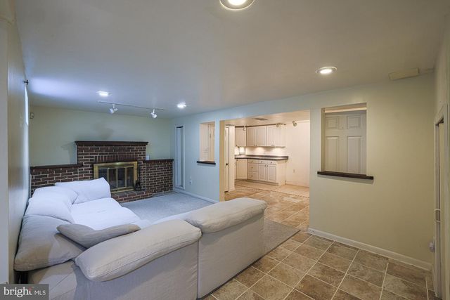 1522 BRIAN RD, Baltimore, MD 21237