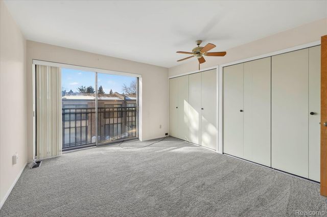 18268 University Park Drive, Livonia, MI 48152