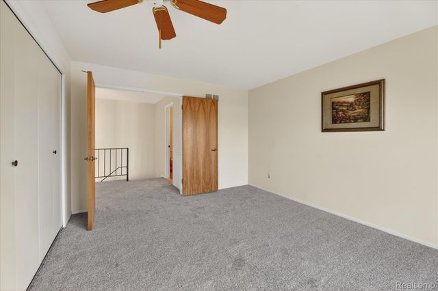 18268 University Park Drive, Livonia, MI 48152