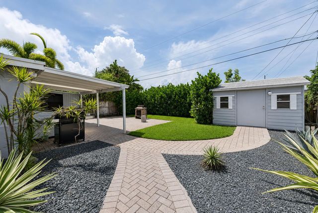 121 NE 55th Street, Oakland Park, FL 33334