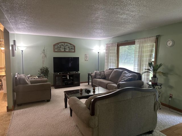 1807 W River Road, Laketon Twp, MI 49445