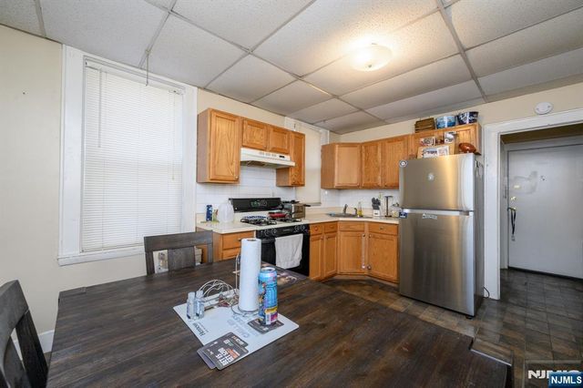 427-429 N 12th Street, Newark, NJ 07107