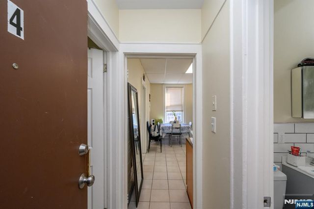 427-429 N 12th Street, Newark, NJ 07107