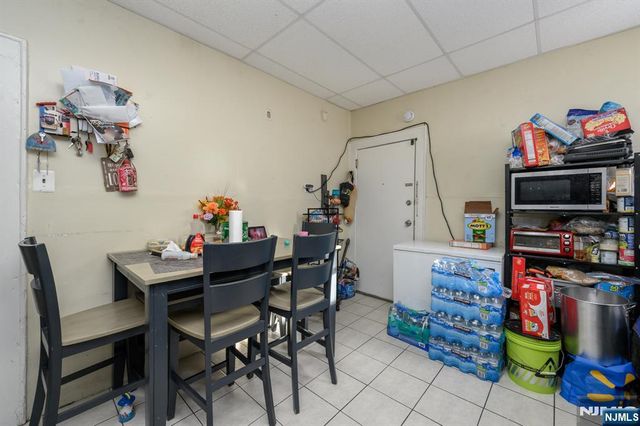 427-429 N 12th Street, Newark, NJ 07107