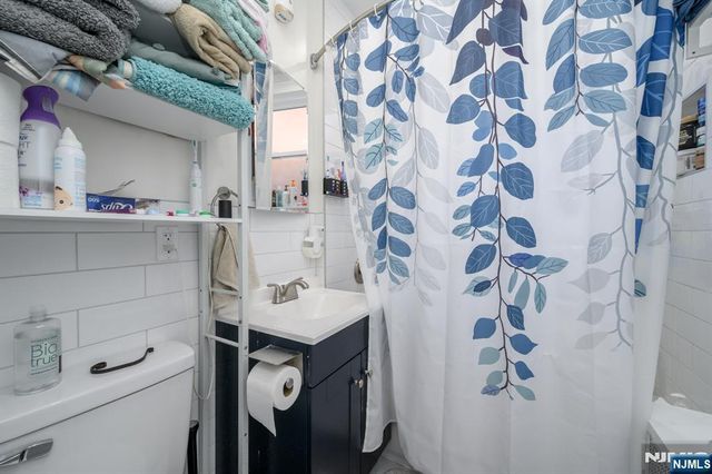 427-429 N 12th Street, Newark, NJ 07107