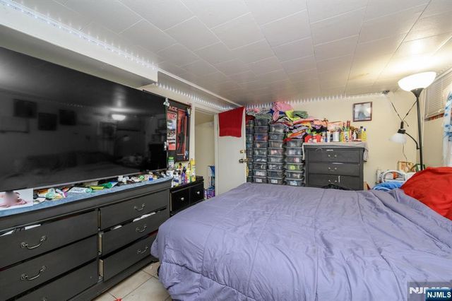 427-429 N 12th Street, Newark, NJ 07107