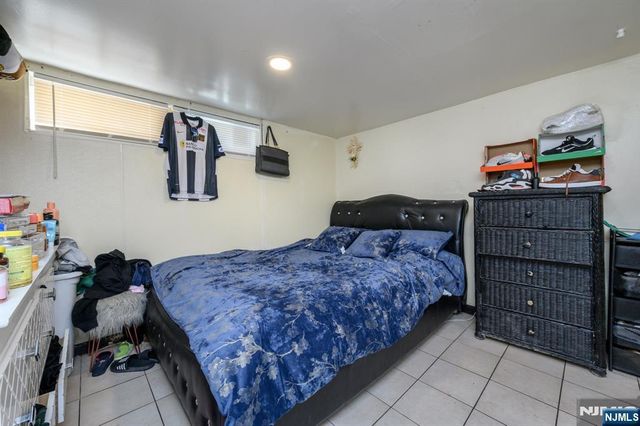 427-429 N 12th Street, Newark, NJ 07107