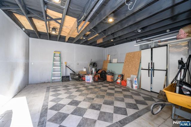 427-429 N 12th Street, Newark, NJ 07107