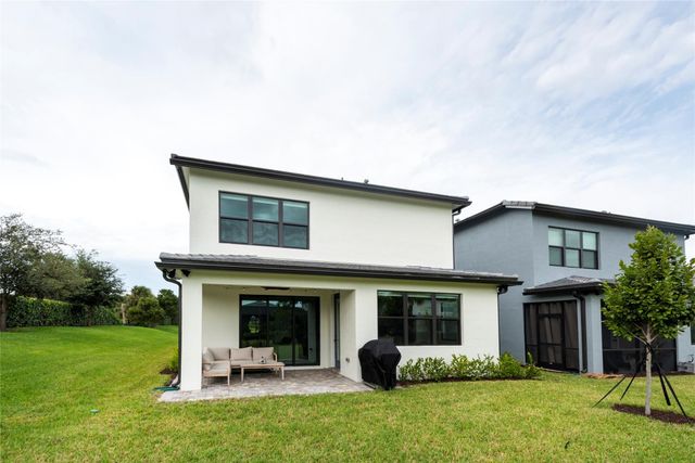 4412 Silverwood Lane S, Oakland Park, FL 33309