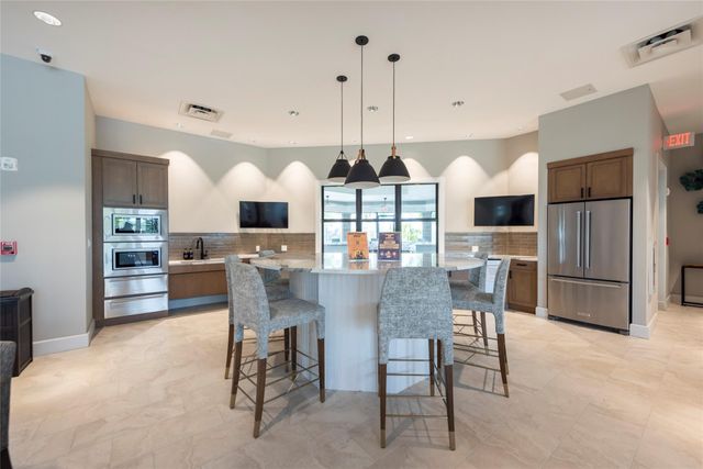 4412 Silverwood Lane S, Oakland Park, FL 33309
