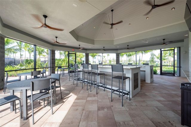 4412 Silverwood Lane S, Oakland Park, FL 33309