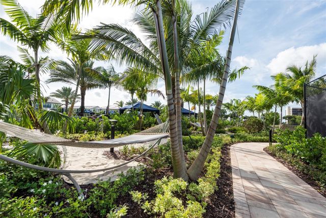 4412 Silverwood Lane S, Oakland Park, FL 33309