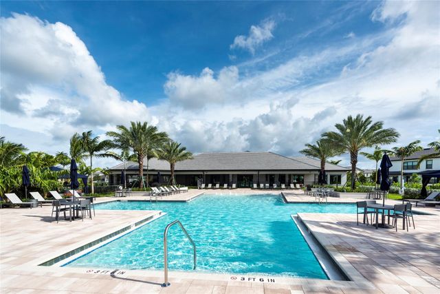 4412 Silverwood Lane S, Oakland Park, FL 33309