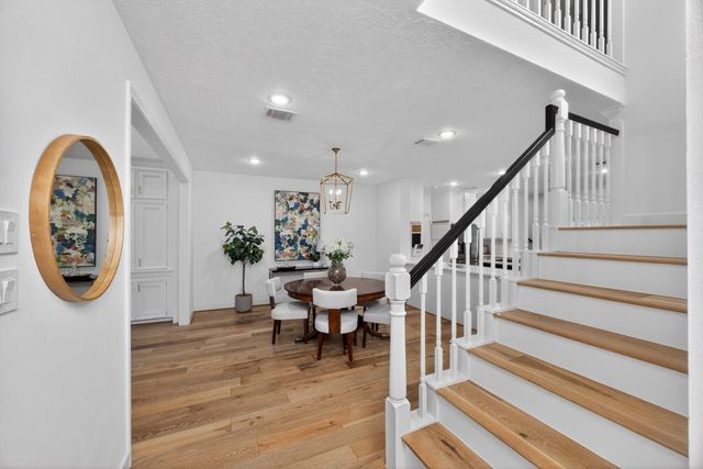 32 Mellow Leaf Court, The Woodlands, TX 77381