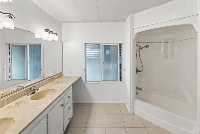 1057 Peralta Rd, Concord, CA 94520