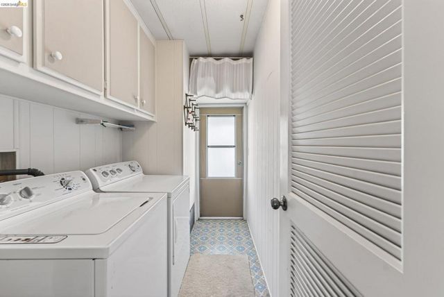 1057 Peralta Rd, Concord, CA 94520