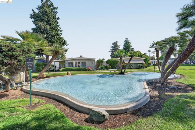 1057 Peralta Rd, Concord, CA 94520
