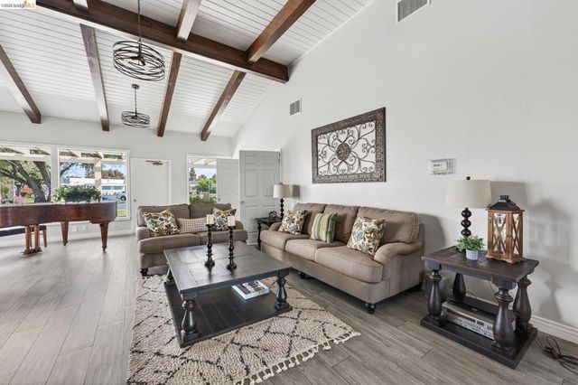 1057 Peralta Rd, Concord, CA 94520