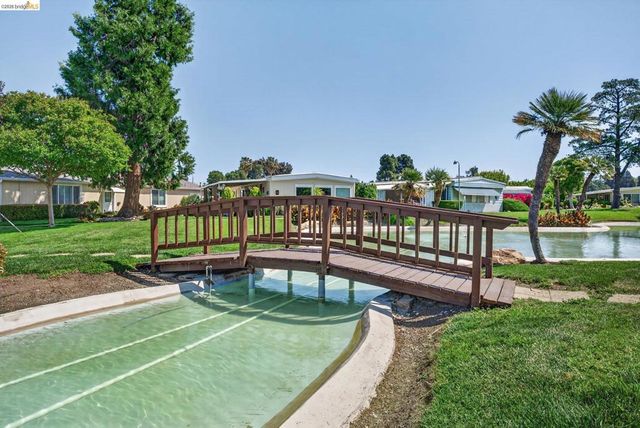 1057 Peralta Rd, Concord, CA 94520