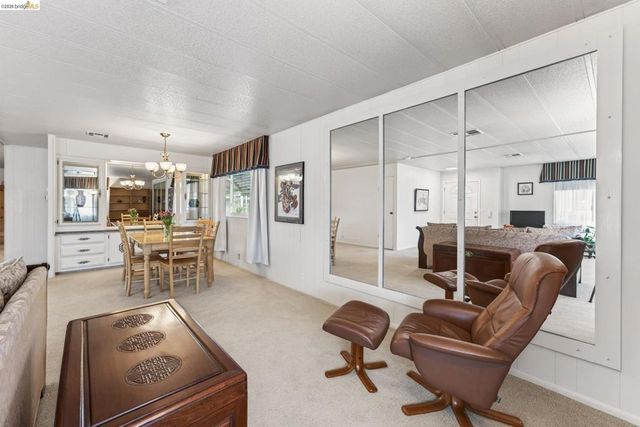 1057 Peralta Rd, Concord, CA 94520