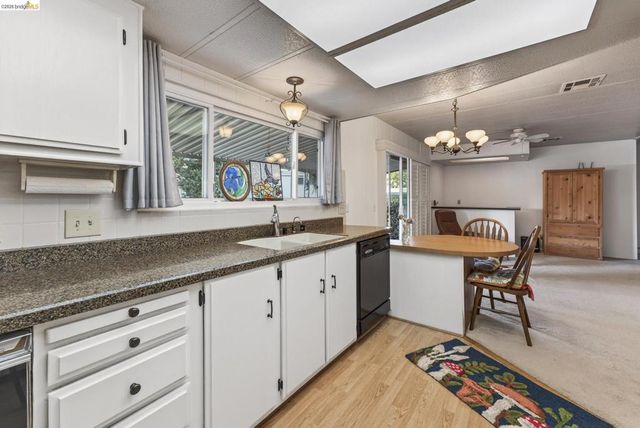 1057 Peralta Rd, Concord, CA 94520