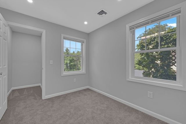 14 Hillside Road, Northborough, MA 01532