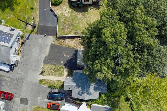 14 Hillside Road, Northborough, MA 01532