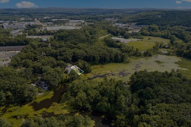 14 Hillside Road, Northborough, MA 01532