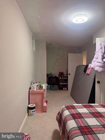 203 KEYES CT, Sterling, VA 20164